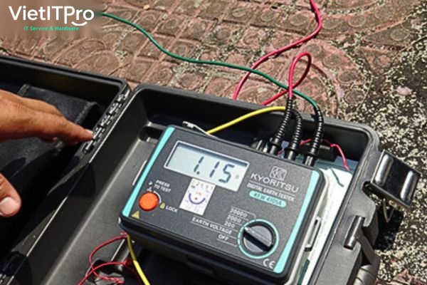 Mối hàn hóa nhiệt Cadweld nối cáp đồng và cọc tiếp địa