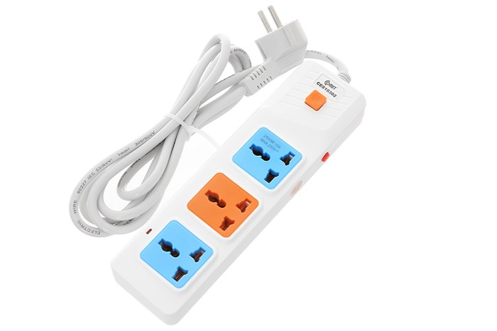 Ổ cắm điện Comet 3 lỗ 2m CES10302