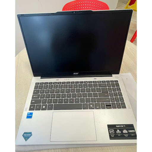 Máy tính xách tay/ Laptop Acer Aspire Lite 15 AL15-72P-581V (I5-13500H) (Bạc) - Đã kích hoạt
