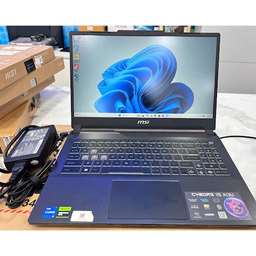 Máy tính xách tay/ Laptop MSI Cyborg 15 A13UC-861VN (i5-13420H) (Đen)