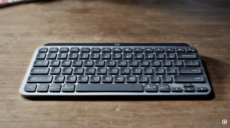 Bàn phím không dây Logitech MX Keys Mini Đen – Nhỏ gọn, cao cấp, pin sạc lâu