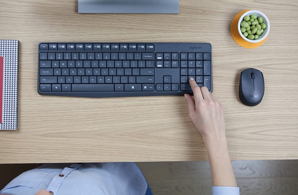 Logitech MK235 – Bộ bàn phím chuột không dây bền bỉ, giá tốt