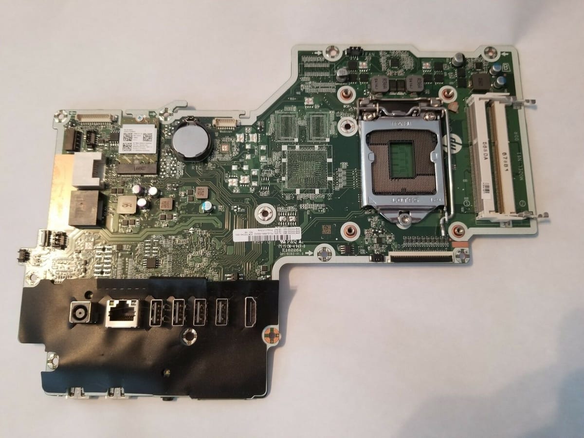 Main HP Pavilion All In One 22-A113W