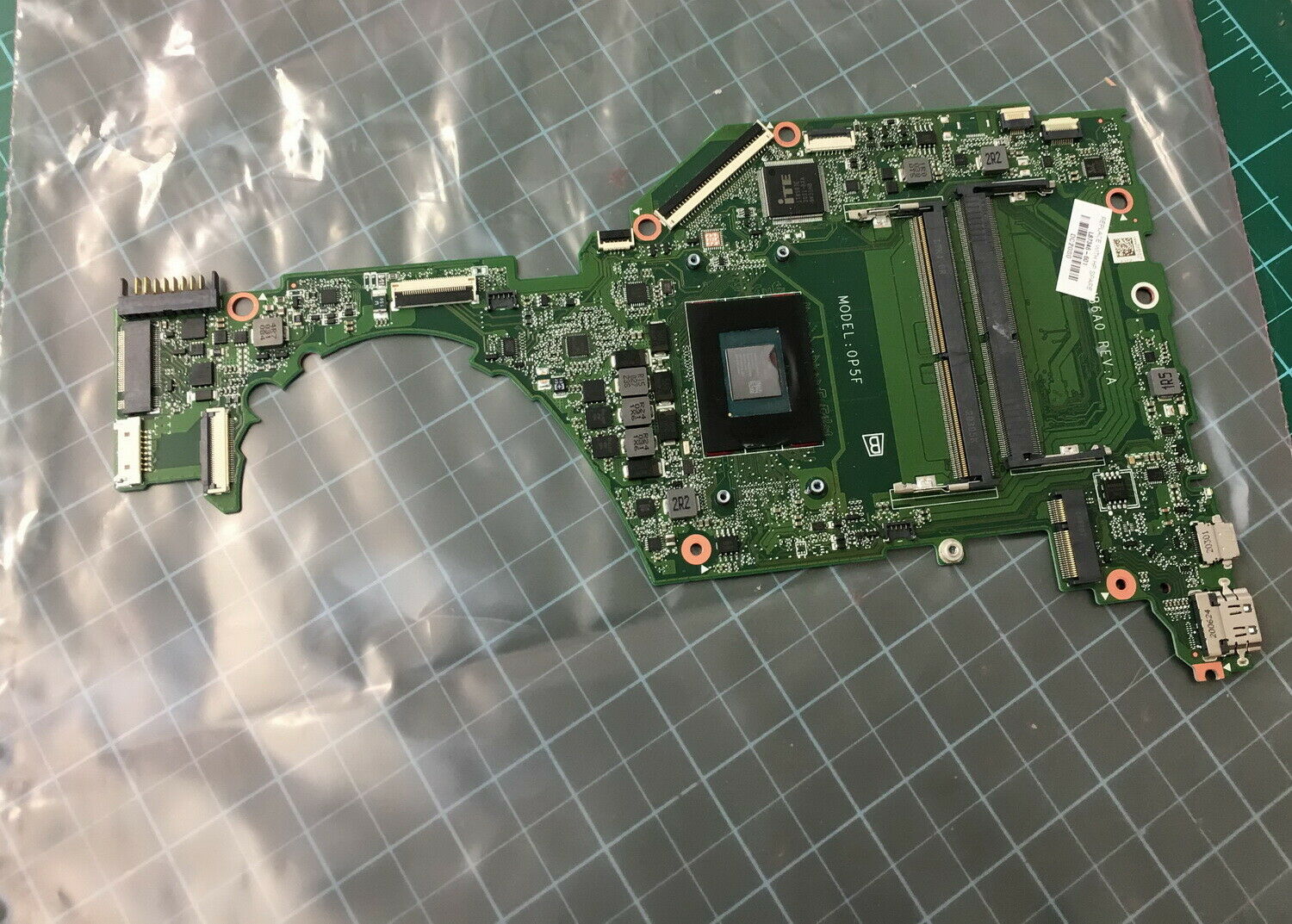 Main tích hợp CPU AMD R3 7320U + RAM 4GB chính hãng | Thay nhanh tại Vietitpro.vn